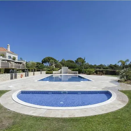 Vale Do Garrao Sleeps 4 With Pool Air Con And Wifi Quinta do Lago