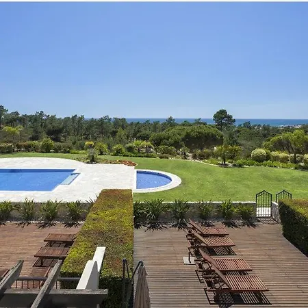 Vale Do Garrao Sleeps 4 With Pool Air Con And Wifi Apartmán
