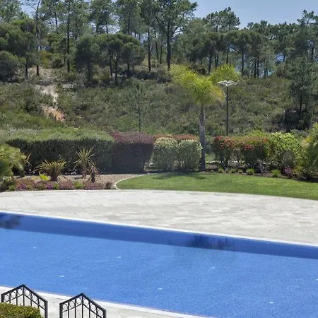 Vale Do Garrao Sleeps 4 With Pool Air Con And Wifi Quinta do Lago