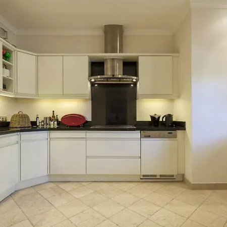 Lejlighed Vale Do Garrao Sleeps 4 With Pool Air Con And Wifi *